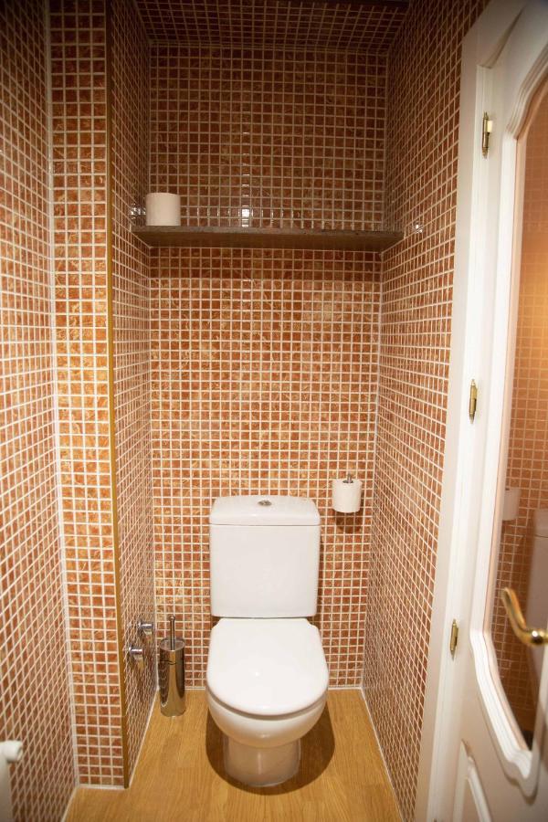 Rajabai Apartment Almansa Bagian luar foto